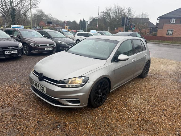 2017 Volkswagen Golf 1.6 TDI SE [Nav] 5dr HATCHBACK DIESEL Manual