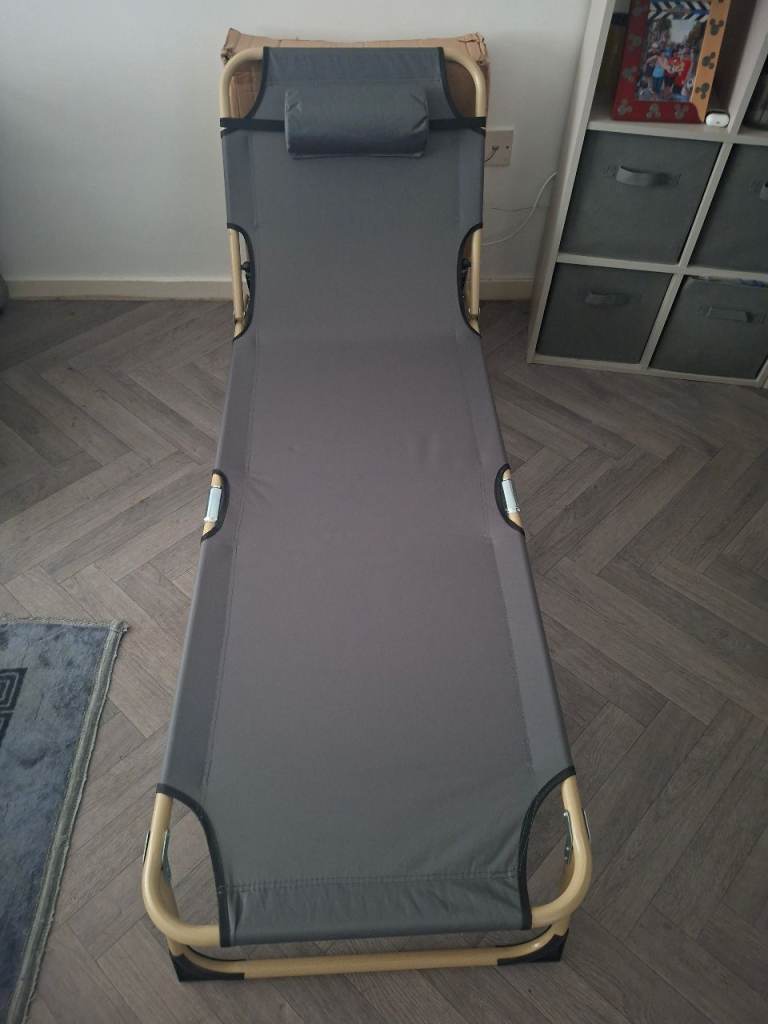 Sun lounger 