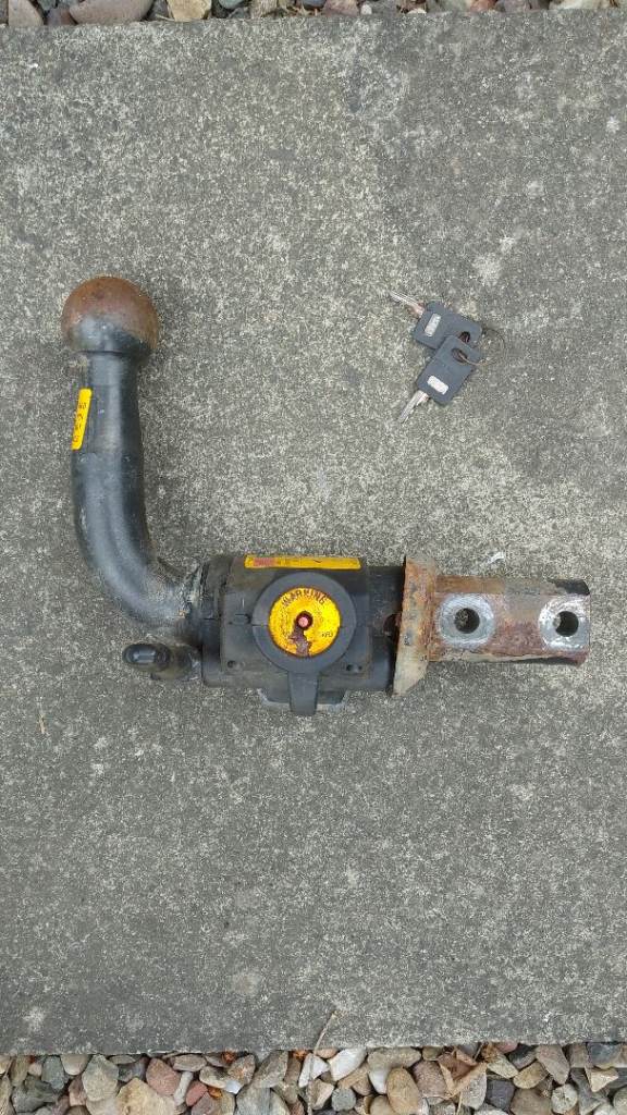 Detachable Tow Hitch/Hook Volvo
