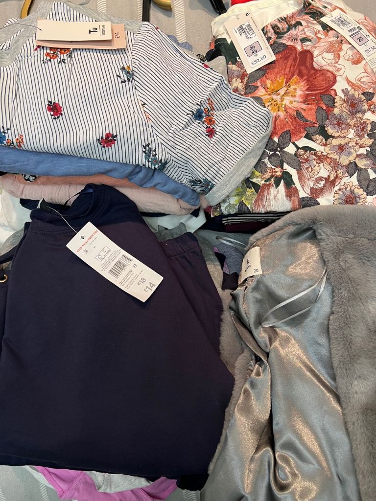 Large Ladies Clothes Bundle Size 20 - lots with tags on!!