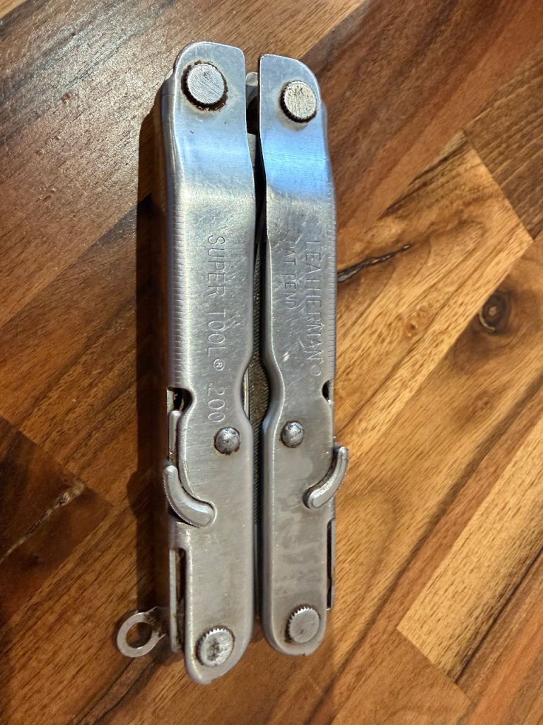 Leatherman Super Tool 200