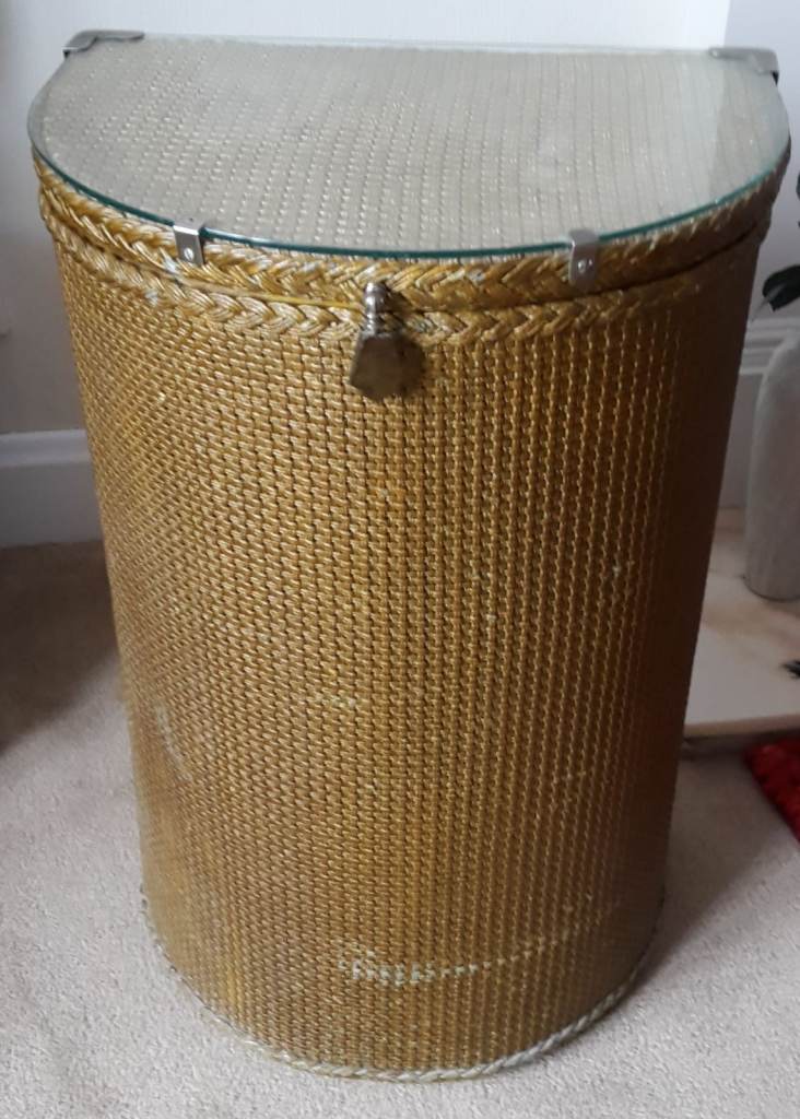 SIRROM LOOM LAUNDRY BASKET WITH GLASS LID 