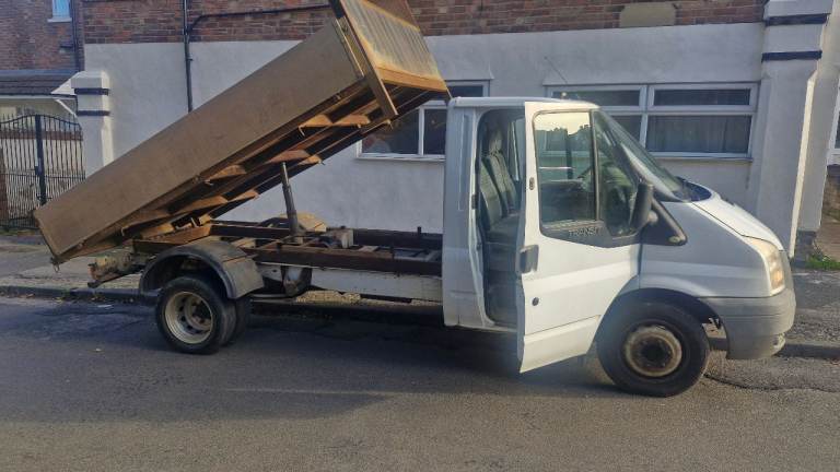 Ford, TRANSIT 350 TIPPER TRUCK TWIN WHEEL NEEDS ATTENTION 