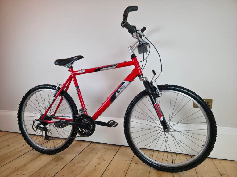 QUALITY USED BIKES FOR SALE | MOUNTAIN HYBRID CARRERA GIANT B-TWIN BOARDMAN PINNACLE RALIEGH  