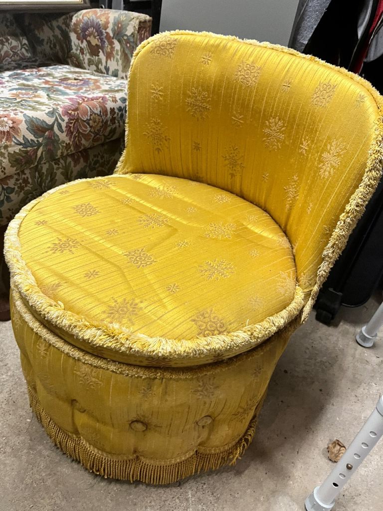 Vintage Boudoir / Bedroom Tub Chair – Mustard Yellow