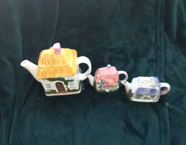 Novelty Teapots x3 (Cottages) Collectables, Shabby Chic Kitsch