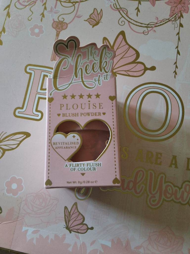 Plouise The Cheek Of It Blush Loose Powder in ( Tutti Frutti) x1. 