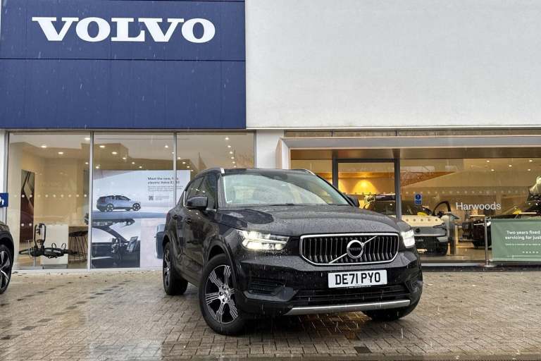  Volvo XC40 1.5 T3 Inscription SUV 5dr Petrol Manual Euro 6 (s/s) (163 ps) Petrol Manual