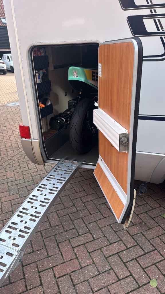 Ford transit hymer motorhome 6berth garage, awning/bike rack