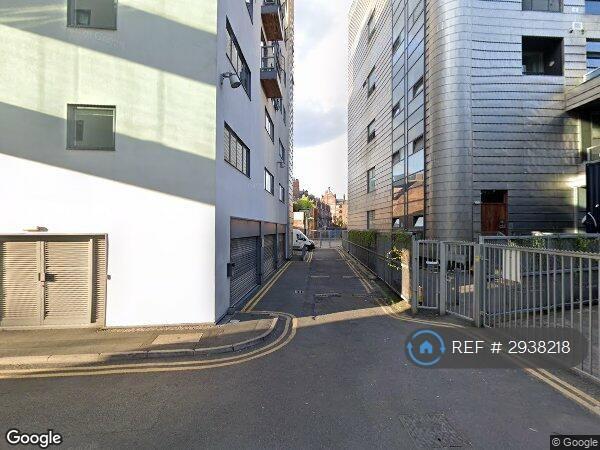 3 bedroom flat in Connect House, Manchester, M4 (3 bed) (#2938218)