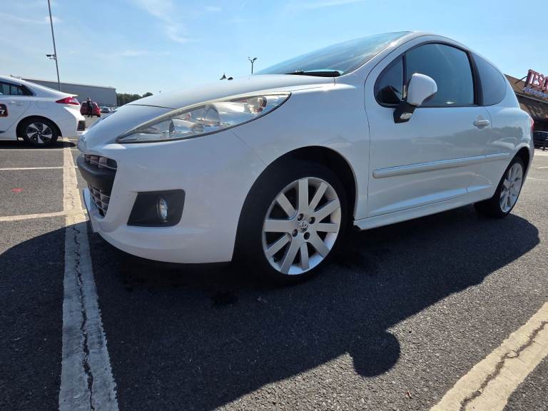 Peugeot, 207, Hatchback, 2012, Manual, 1560 (cc), 3 doors