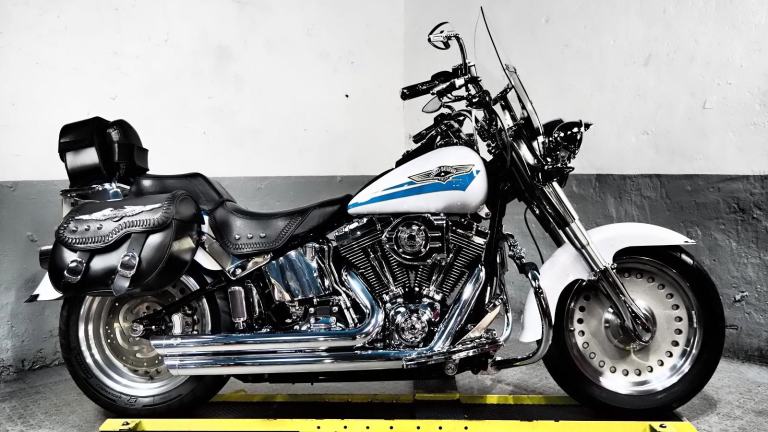 2007 Harley-Davidson FatBoy 103 Stage 1, Vance & Hines ,Hypercharger,  2 owner