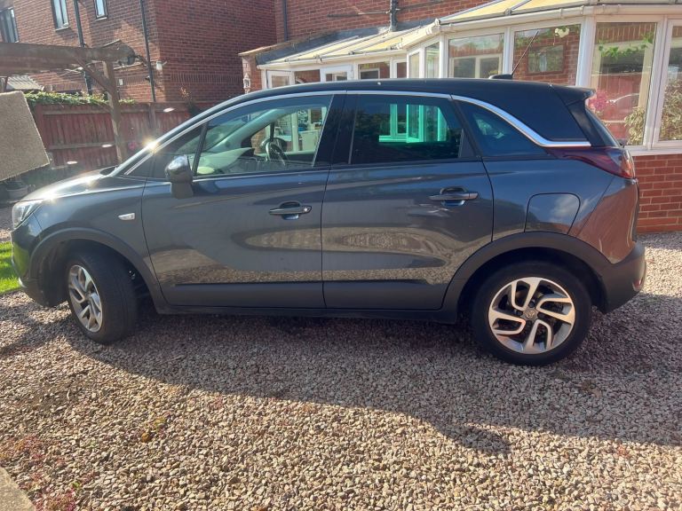 Vauxhall, CROSSLAND X,   Hatchback , 2017, Manual, 1560 (cc), 5 doors