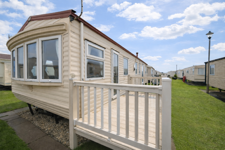 static caravan with decking for sale Ingoldmells - Skegness - Chapel 🌟