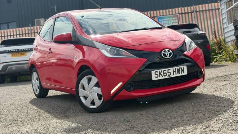 2016 Toyota AYGO 1.0 VVT-i x-play Hatchback 5dr Petrol Manual Euro 6 (68 ps) Hatchback Petrol Manual