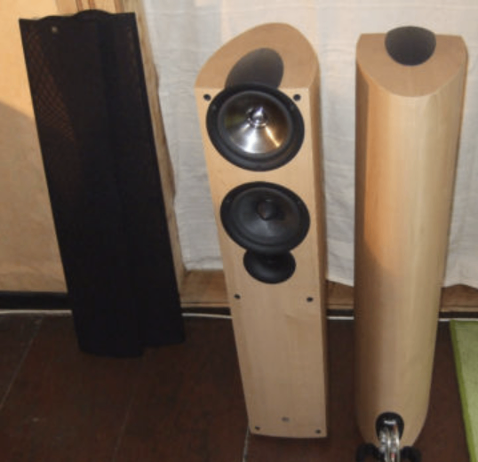 KEF iQ5 speakers