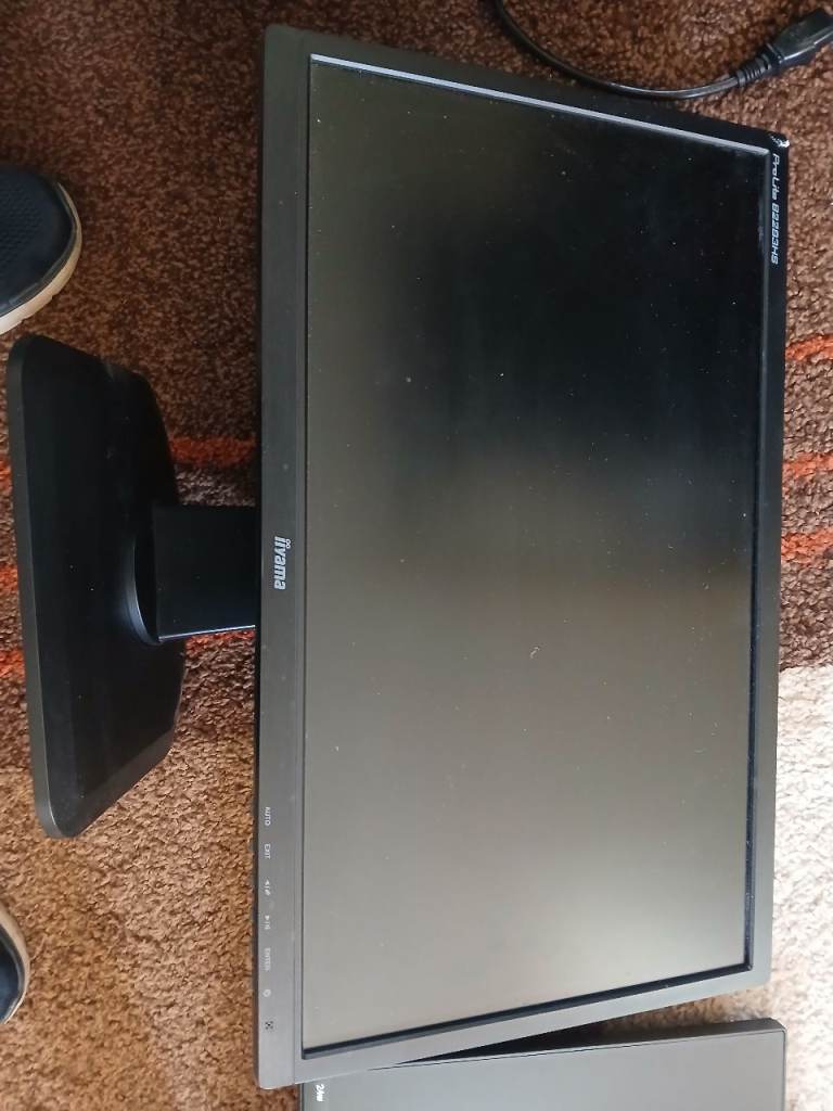 2 used monitors. Free to collect