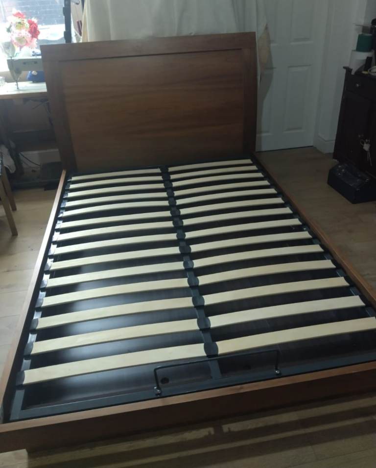 Double Solid Oak Wooden Ottoman Bed Frame (£100) (SAME DAY DELIVERY AVAILABLE)