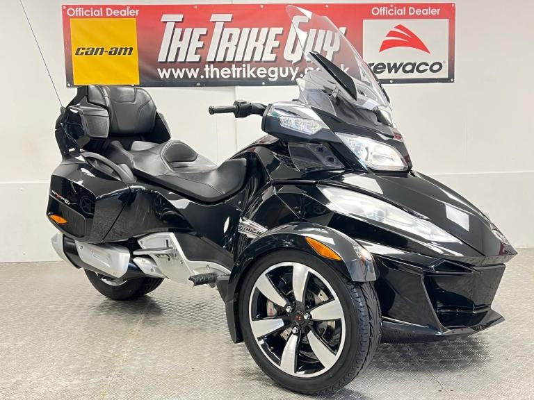 2014 Can-Am Spyder RT 1330 Semi Automatic Trike 23,000 Miles