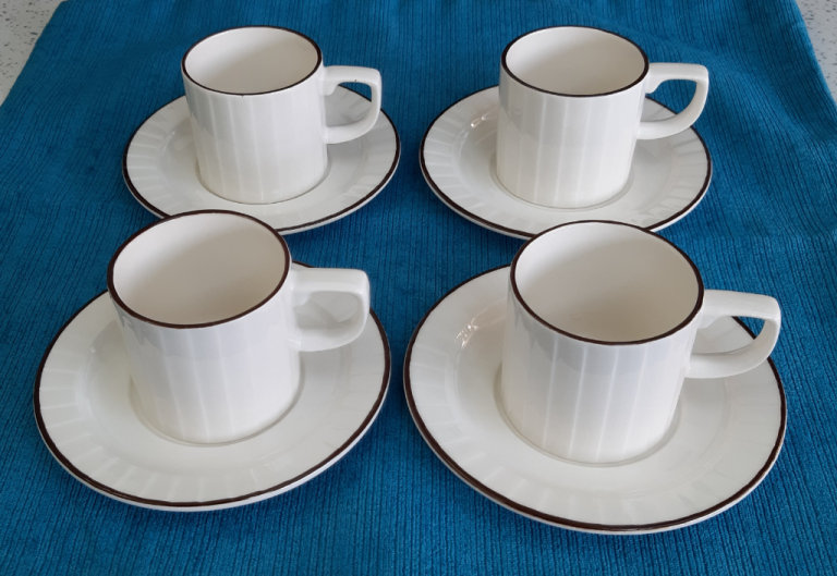 4 x Poole Pottery Ridgeway / Astral small Cups & Saucers 