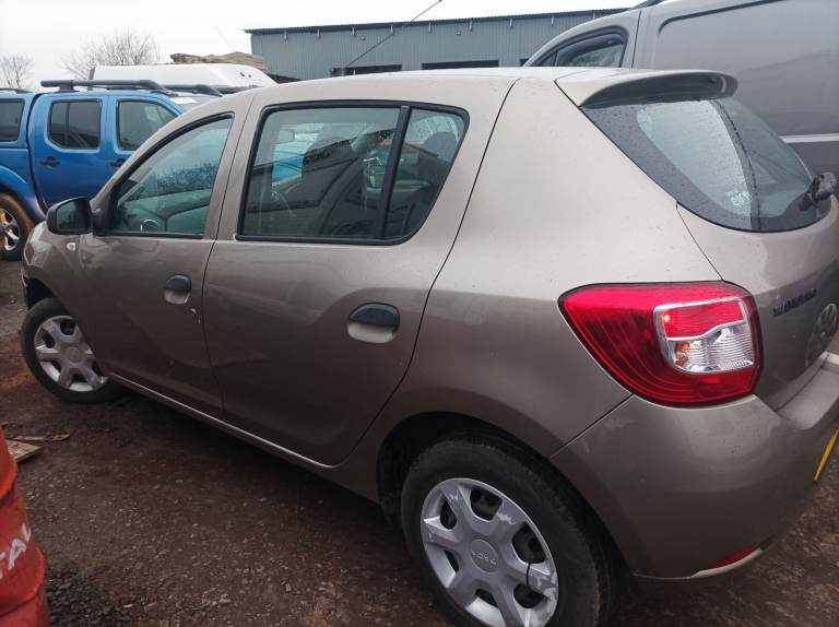 Dacia, SANDERO, Hatchback, 2014