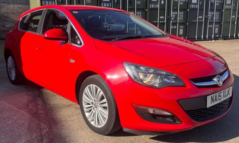 2015 Vauxhall Astra 1.4i 16V Excite 5dr HATCHBACK Petrol Manual