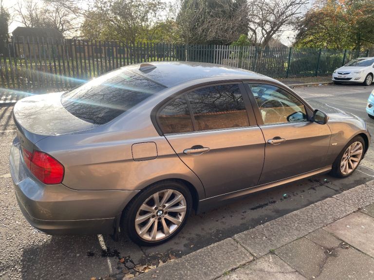 BMW, 3 SERIES, Saloon, 2009, Manual, 1995 (cc), 4 doors