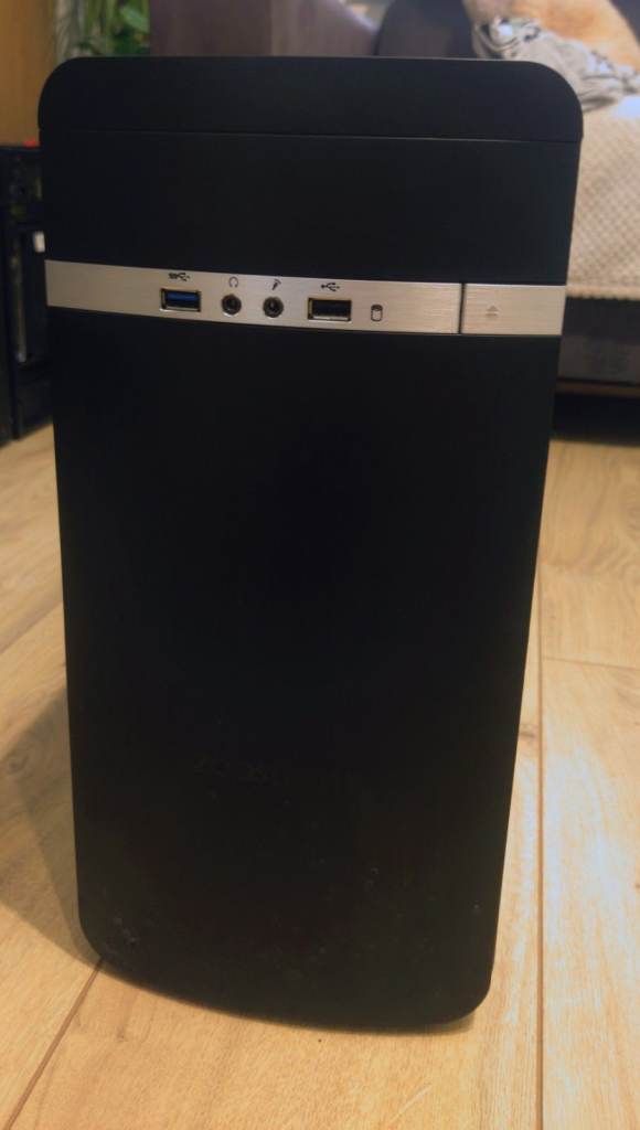 Gaming PC Desktop - AMD Ryzen 3, 8GB RAM, 250GB SSD