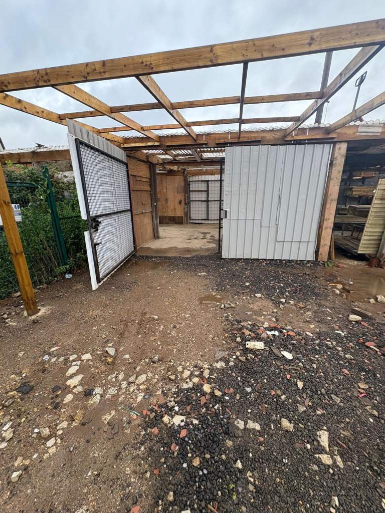 Workshop/unit/storage/building to rent