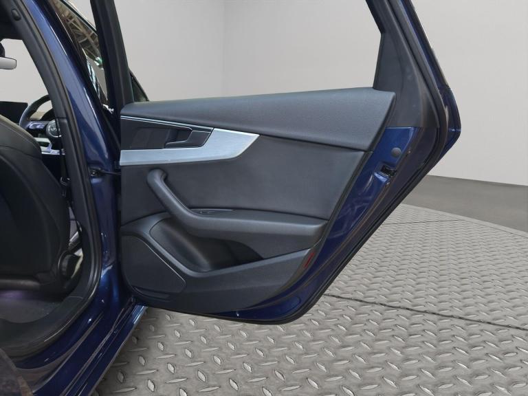 2016 Audi A4 2.0 TDI 190 Quattro S Line 5dr S Tronic ESTATE DIESEL Automatic