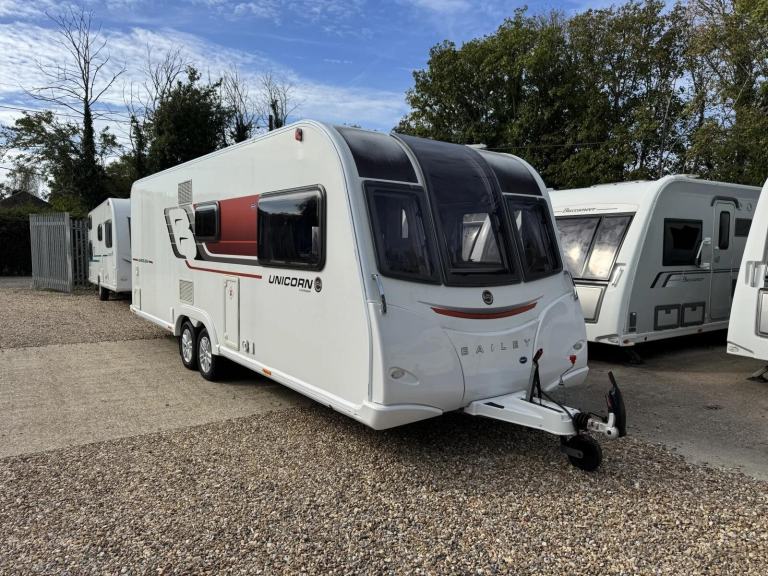 2016 Bailey Unicorn Barcelona Series III