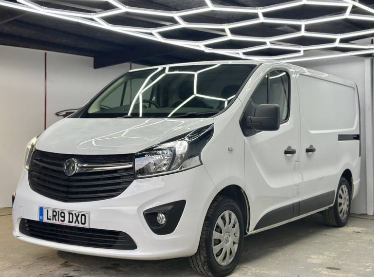 2019 Vauxhall Vivaro 2700 1.6CDTI 120PS Sportive H1 Van PANEL VAN DIESEL Manual