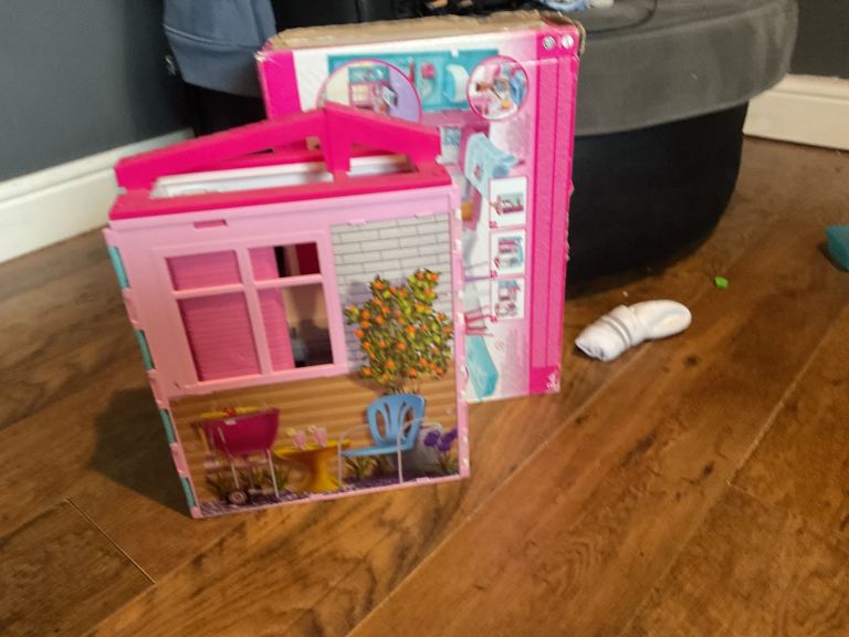 Barbie dolls house and dolls