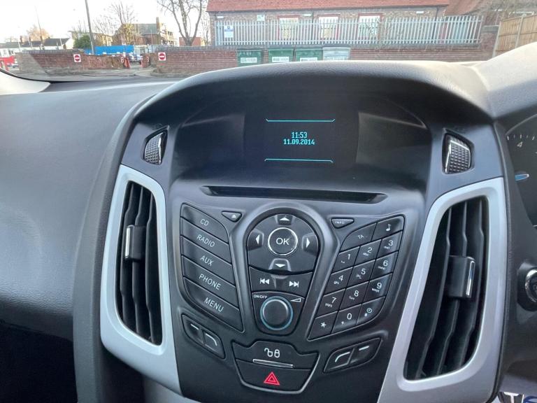  Ford Focus 1.0T EcoBoost Zetec S Euro 5 (s/s) 5dr Petrol Manual