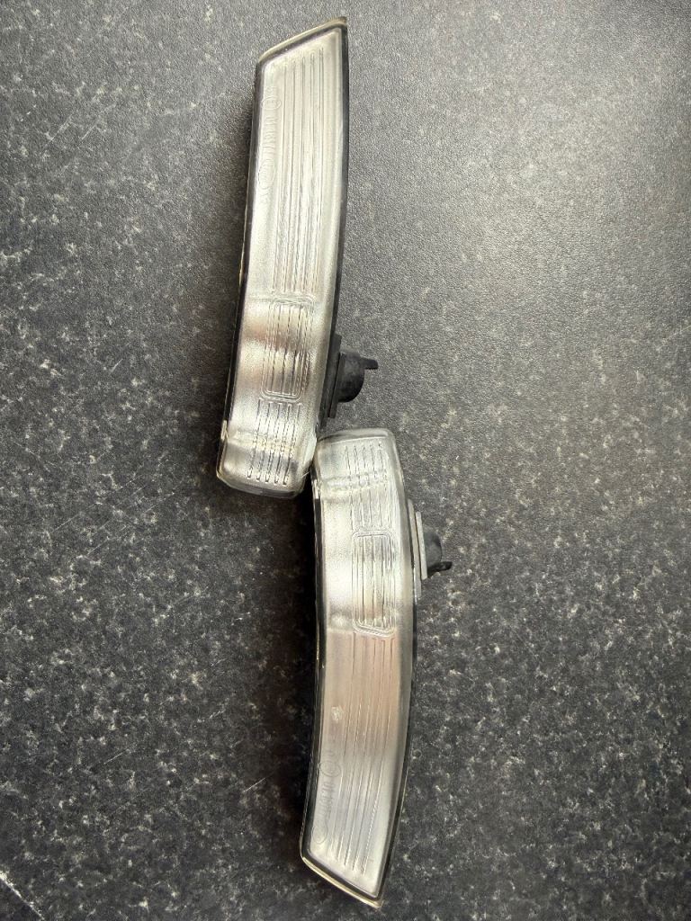 Ford focus mk3 mirror indicators
