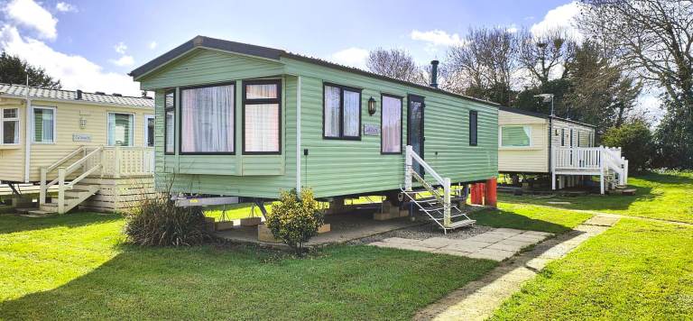 2008 Willerby Salisbury Holiday Caravan For Sale on Beautiful Riverside Park Oxfordshire
