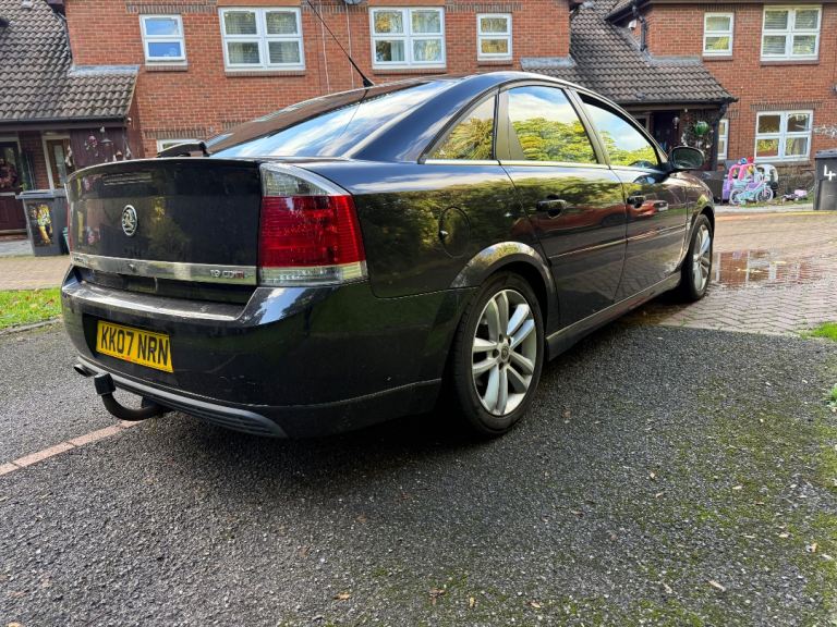 Vauxhall, VECTRA, Hatchback, 2007, Manual, 1910 (cc), 5 doors