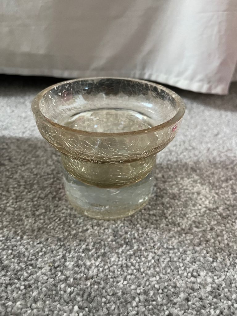 Glass candle holder
