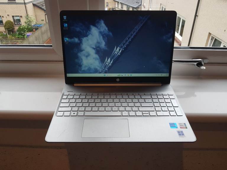 HP 15s-fq4577sa Laptop i7 16GB RAM 1TB HDD Windows 11