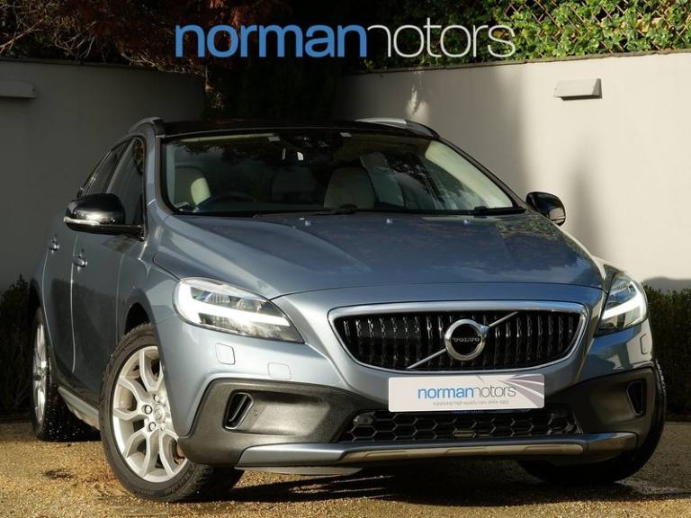 2016 Volvo V40 Cross Country 2.0 T5 Pro Hatchback 5dr Petrol Auto AWD Euro 6 (s/s) (245 ps) Hatch...