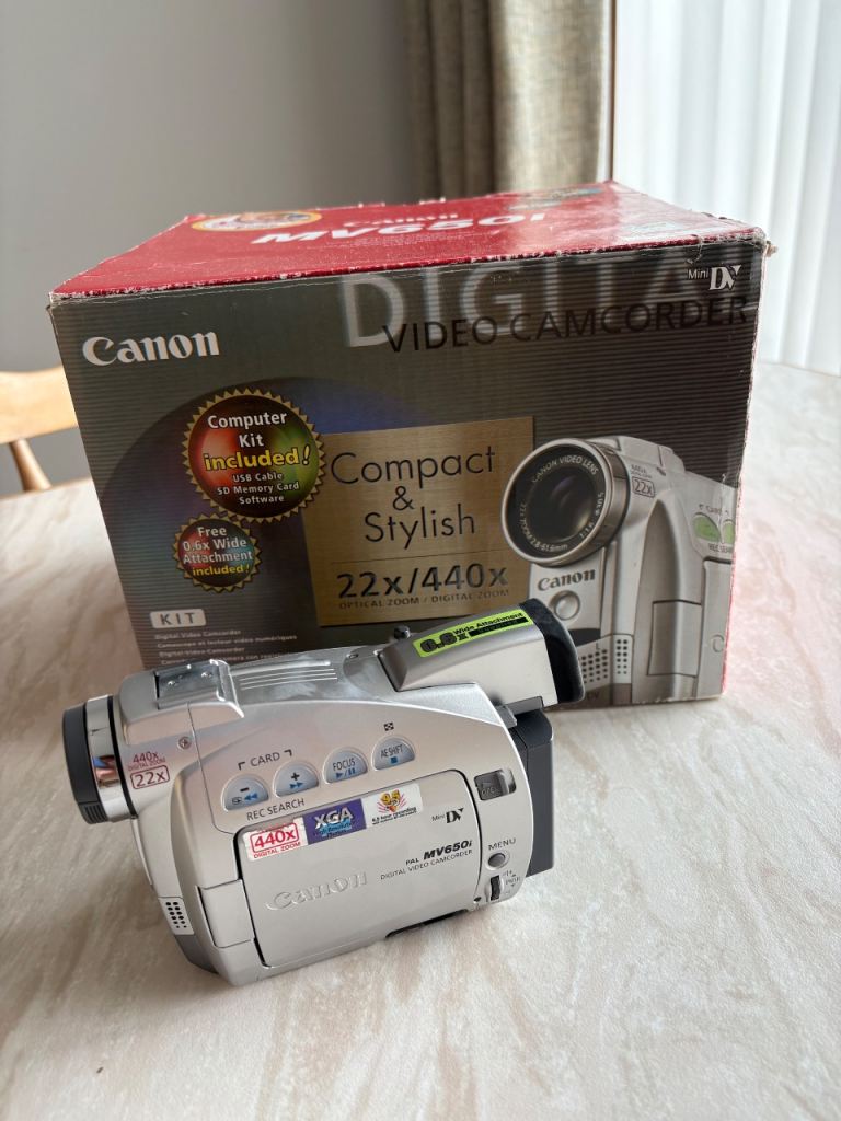 Canon MV650i camcorder 
