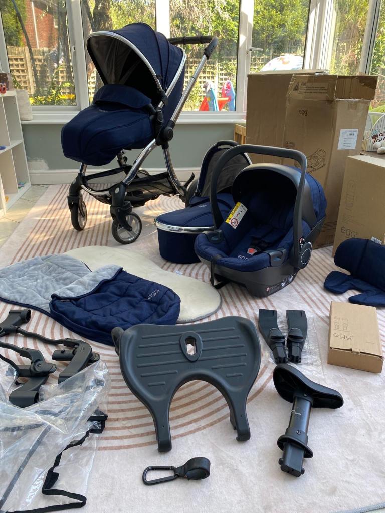 Egg2 3-in-1 Travel System Bundle – Navy / Chrome - Pram & baby seat with ISO-FIX