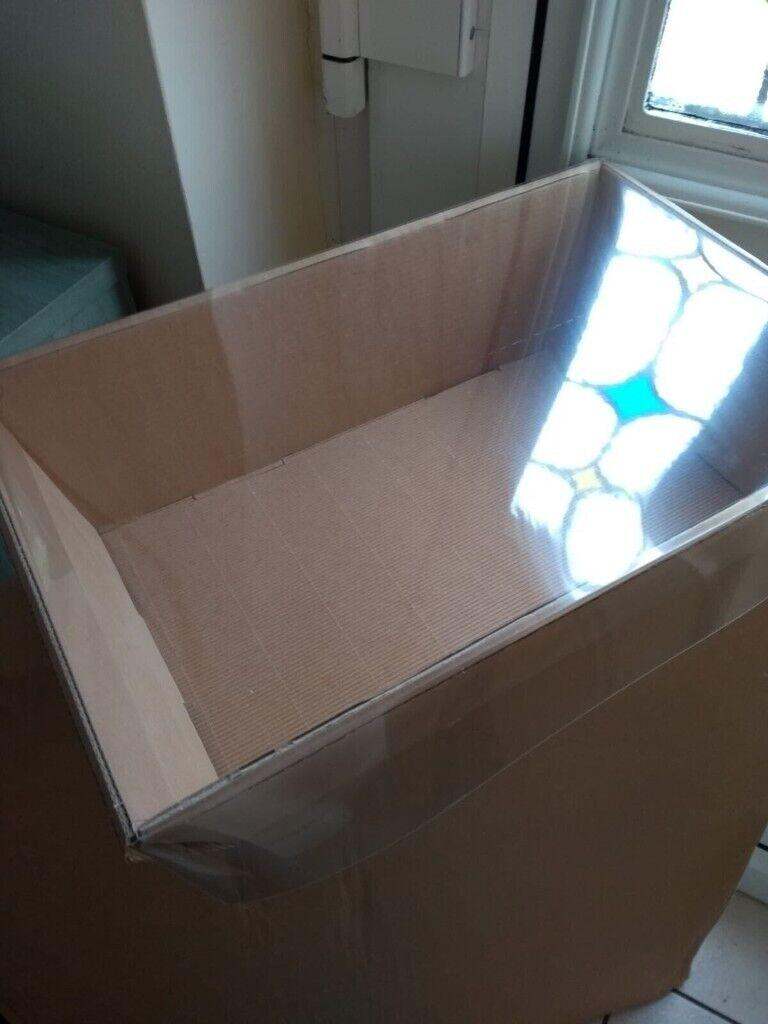 10 Xmas Hamper / box / punnet / tray  NEW Fluted Card Tray / box transparent Acetate Lids