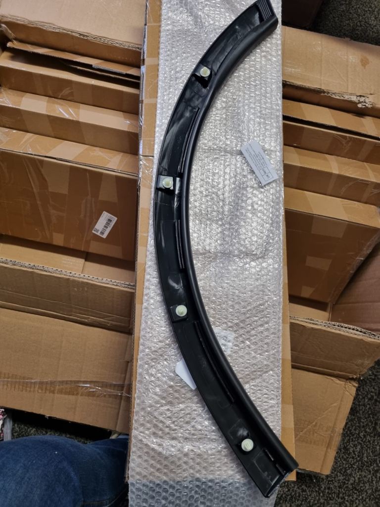 Tesla model x right wheel arch 