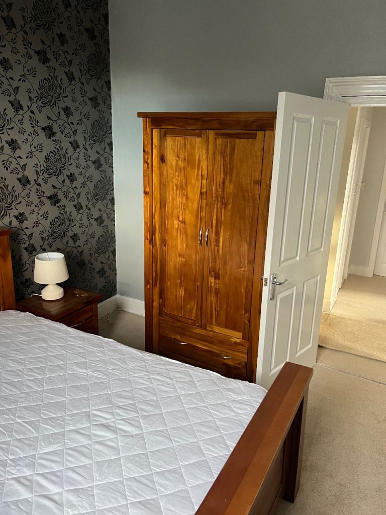 1 Bedroom Top floor flat for rent 