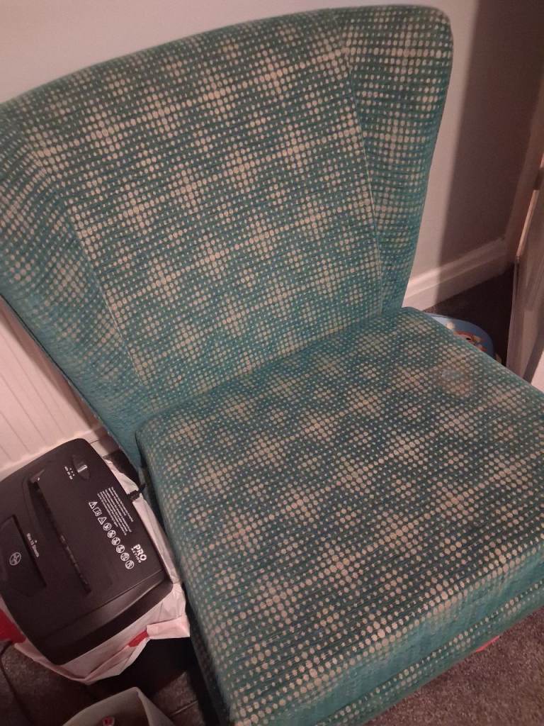 Stylish Green Patterned Dining Chair – Good Condition