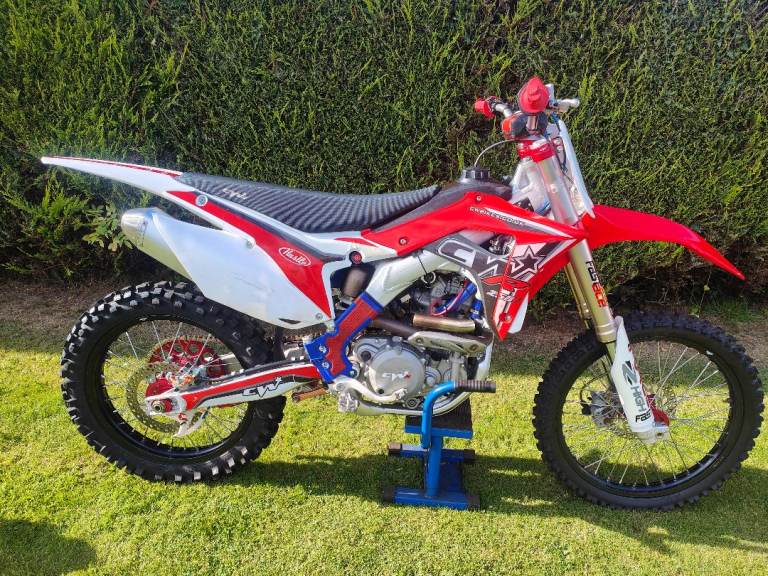 CW bikes CWR250R 250 (cc) MX Enduro