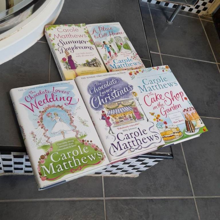 Carole Matthews Books x5