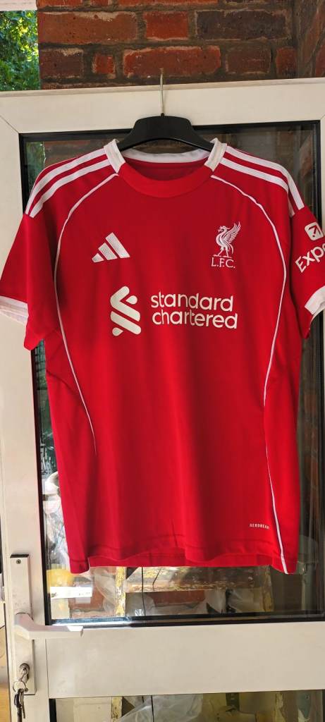 Liverpool FC Home Shirt – Size M, As Good As New