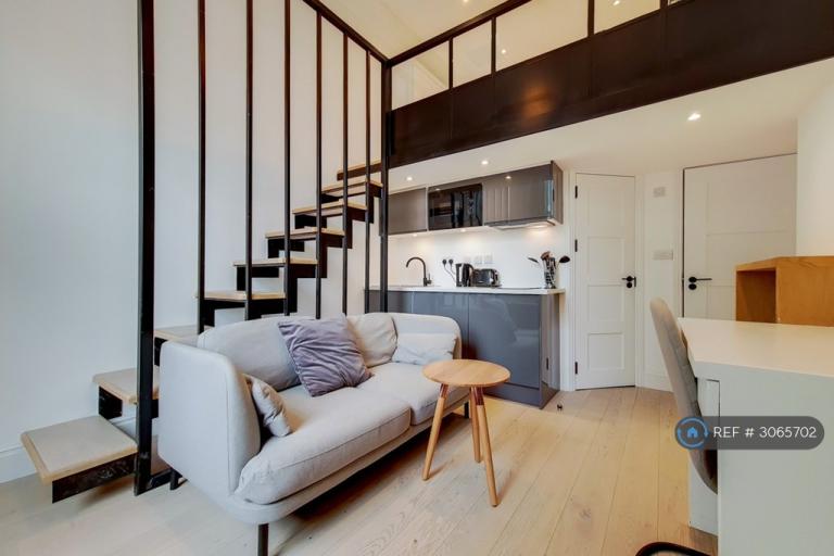 1 bedroom flat in Westbourne Terrace, London, W2 (1 bed) (#3065702)